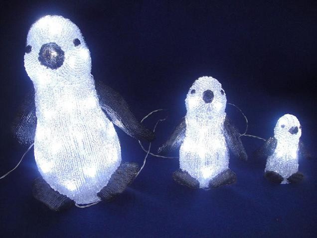  made in china  FY-001-A08 cheap christmas PENGUIN FAMILY acrylic light bulb lamp  distributor